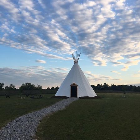 Dreamcatcher Glamping Tipi Hotel Farmville Exterior foto